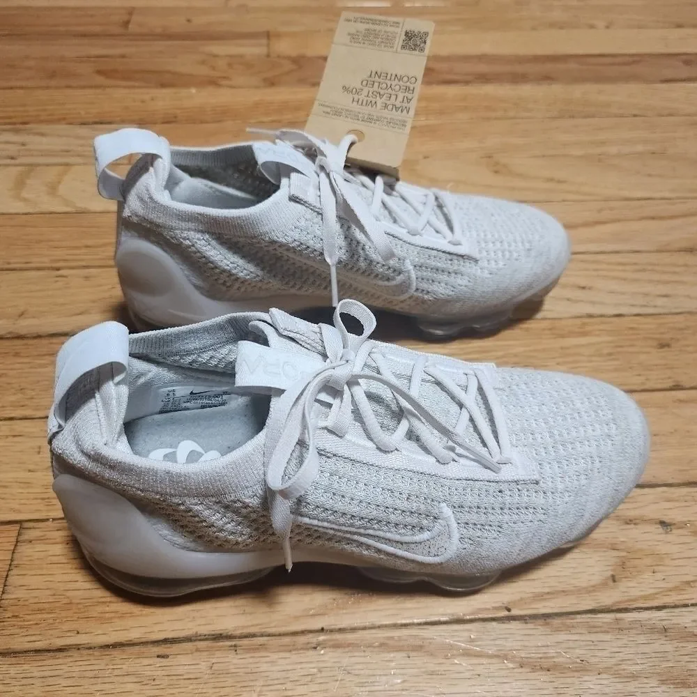 Nike Air VaporMax 2021 Women's Flyknit Running Sneakers Size 6.5 Phantom
